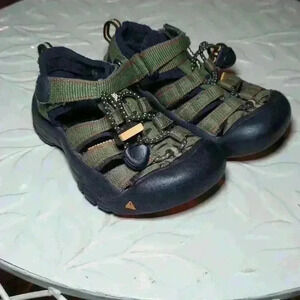Keen Newport H2 Army Green Waterproof Sandal